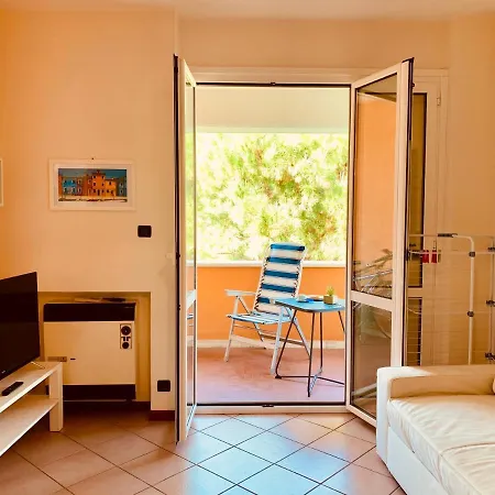 Apt 2 Garden Ville Appartamento *